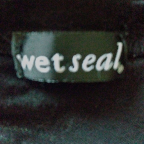 Cute top - Picture 3 of 4